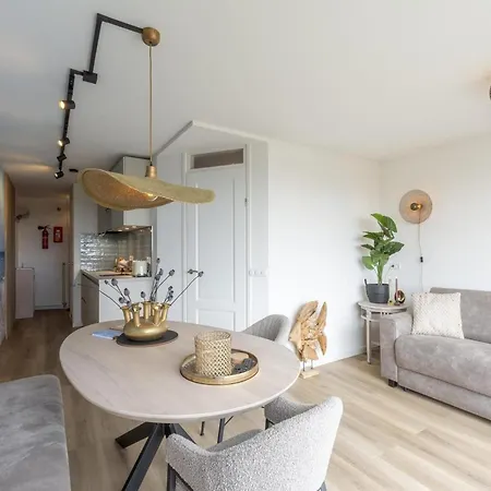 Stylish Couples Retreat (adults Only) *