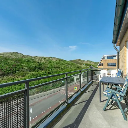 Stylish Couples Retreat (adults Only) Apartment